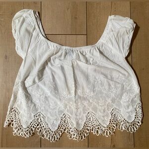 Off-Shoulder Embroidered lace Crop Top – White, Size L